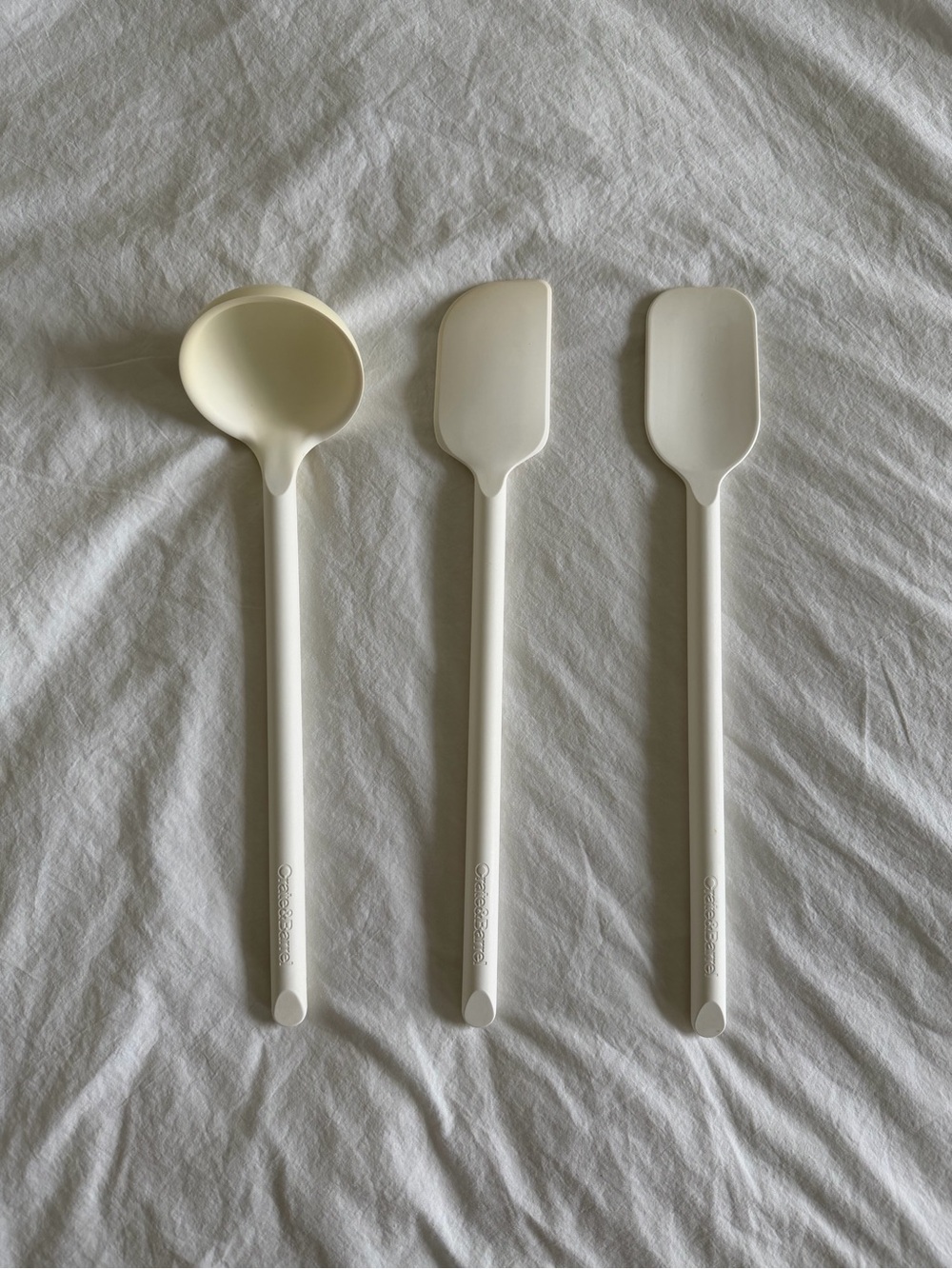 Crate & Barrel Cream Silicone Kitchen Utensil Set - Ladle and Spatulas